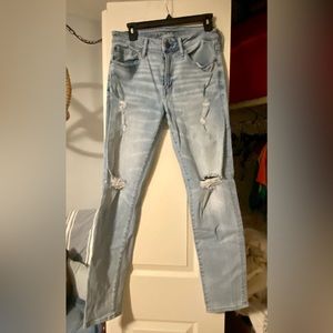 Men’s American Eagle distressed jeans. Airflex Size 30x32.